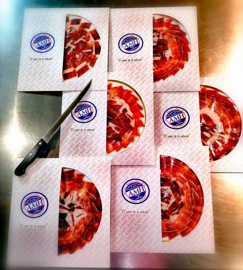 Estuche 12 platos jamón bellota ibérico 50% cortado a cuchillo