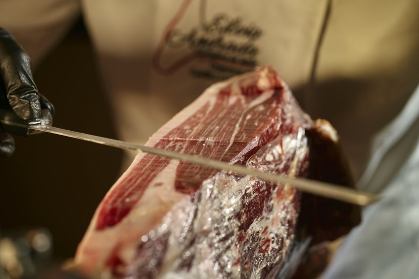 Fábrica de embutidos ibéricos en Guijuelo Fábrica de embutidos ibéricos en Guijuelo